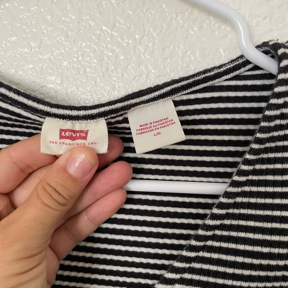 Levis Button Down Top - image 2